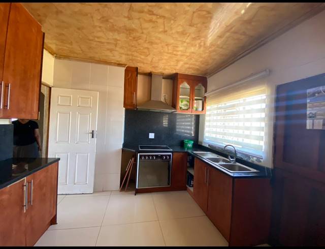 4 BEDROOM HOUSE FOR SALE IN STEEL PARK